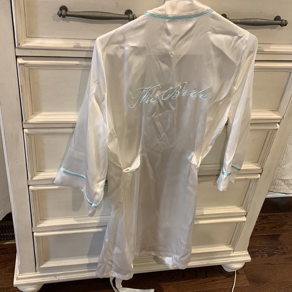 Bridal robe!!! - Picture 4 of 5